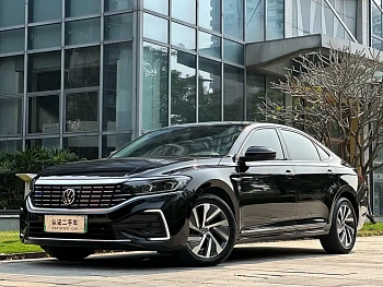 Passat New Energy 2022 430PHEV Hybrid Deluxe Edition купить по цене 2 142 469 ₽  на сайте DeffCars