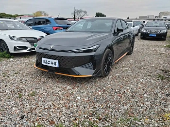 Changan UNI-V 2024 1.5T Exclusive Model купить по цене 1 884 739 ₽  на сайте DeffCars