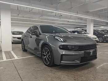 Lynk & Co 03 2021 model 2.0TD automatic power champion version купить по цене 2 119 354 ₽  на сайте DeffCars