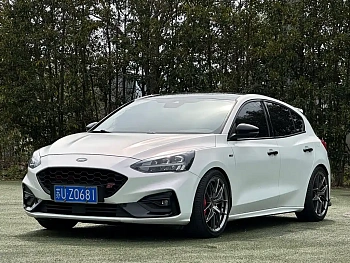 Focus 2021 Hatchback EcoBoost 180 Automatic ST Line купить на сайте DeffCars