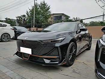 Changan UNI-V 2023 1.5T Sports Edition купить по цене 2 071 569 ₽  на сайте DeffCars