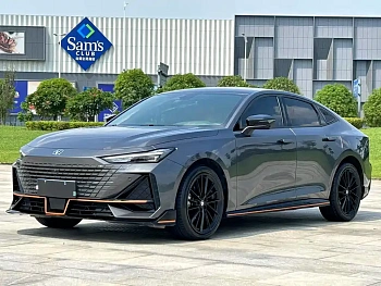 Changan UNI-V 2023 1.5T Sports Edition купить по цене 2 307 106 ₽  на сайте DeffCars