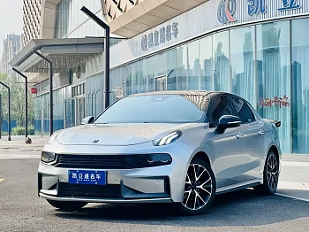 Lynk & Co 03 2021 1.5TD DCT Champion Edition купить по цене 1 803 096 ₽  на сайте DeffCars