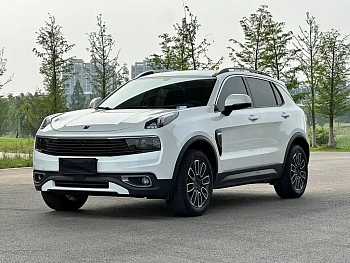 Lynk & Co 01 2020 2.0T Two-wheel drive pure Pro version Guo VI купить по цене 2 478 147 ₽  на сайте DeffCars