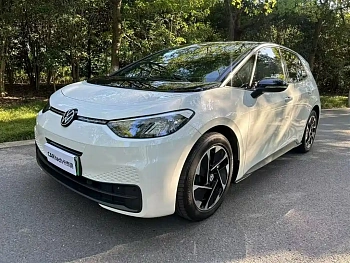 Volkswagen ID.3 2024 Pure Smart Edition купить по цене 2 301 410 ₽  на сайте DeffCars