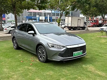 Qin PLUS 2023 Champion Edition DM-i 55KM Leading Model купить по цене 1 808 082 ₽  на сайте DeffCars