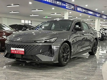 Changan UNI-V 2023 1.5T Premium Model купить по цене 2 360 557 ₽  на сайте DeffCars