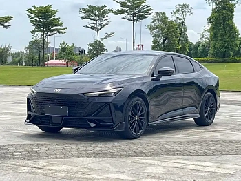 Changan UNI-V 2023 1.5T Sports Edition купить по цене 2 289 288 ₽  на сайте DeffCars