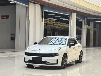 Lynk & Co 03 2022 2.0TD DCT Pro купить на сайте DeffCars