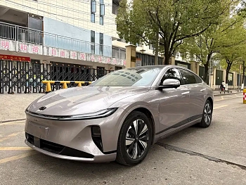 Changan Qiyuan A07 2023 model extended range 200 Air купить на сайте DeffCars