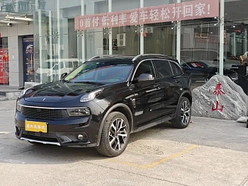 Lynk & Co 01 2019 2.0T 4WD Pro version National VI купить на сайте DeffCars