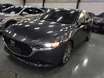 Mazda 3 Anksela 2021 2.0L Automatic Elegant Edition купить по цене 2 098 838 ₽  на сайте DeffCars