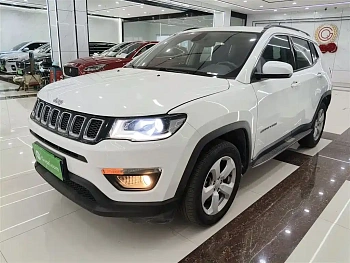 Compass 2019 220T Automatic Home Edition купить по цене 1 743 895 ₽  на сайте DeffCars