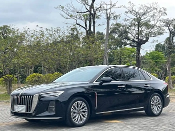 Hongqi H5 2023 2.0T Automatic Zhilianqichang Edition купить на сайте DeffCars