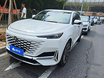 Changan UNI-K 2021 model 2.0T premium model купить по цене 2 307 686 ₽  на сайте DeffCars