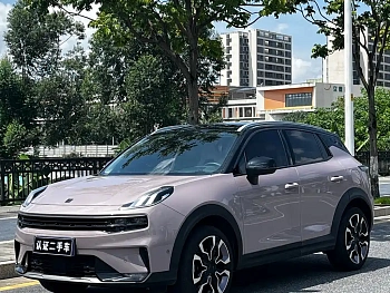 Lynk & Co 06 2021 1.5T Shero pink special edition купить по цене 1 875 328 ₽  на сайте DeffCars