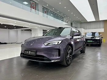 Wenjie M5 2025 extended range Ultra four-wheel drive version купить на сайте DeffCars