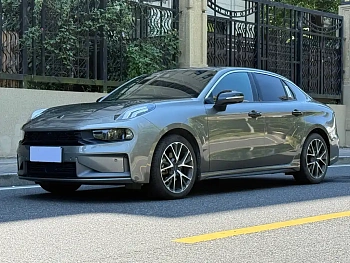 Lynk & Co 03 2021 1.5TD DCT Champion Edition купить по цене 1 791 058 ₽  на сайте DeffCars