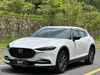 Mazda CX-4 2021 2.0L automatic two-wheel drive blue sky vitality version купить по цене 2 203 574 ₽  на сайте DeffCars