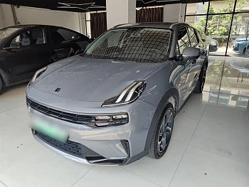 Lynk & Co 06 EM-P 2022 PHEV 84KM battery life version Pro купить по цене 1 739 038 ₽  на сайте DeffCars