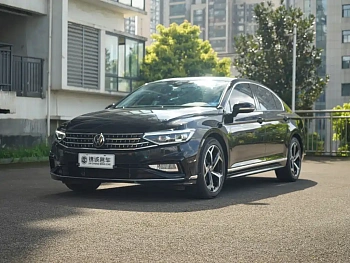 Magotan 2025 model facelift public model 330TSI DSG luxury model купить на сайте DeffCars