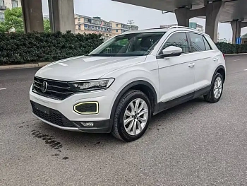 T-ROC Talk 2021 280TSI DSG Two-wheel drive Elite Smart Edition купить по цене 1 803 742 ₽  на сайте DeffCars