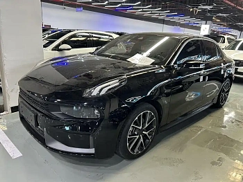 Lynk & Co 03 2021 model 1.5TD DCT Power Pro купить по цене 1 872 898 ₽  на сайте DeffCars