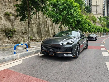 Changan UNI-V 2022 1.5T Sports Edition купить по цене 2 182 385 ₽  на сайте DeffCars