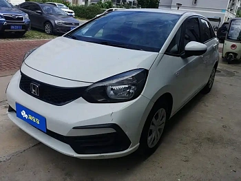 Fit 2021 1.5L CVT Trendy Edition купить по цене 1 911 214 ₽  на сайте DeffCars