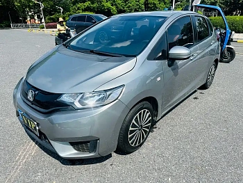 Fit 2016 1.5L LXS CVT comfort sunroof version купить на сайте DeffCars