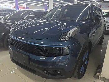 Lynk & Co 01 2019 2.0T Two-wheel drive Pro version Guo VI купить по цене 2 172 324 ₽  на сайте DeffCars
