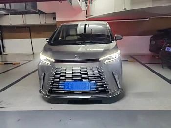Lexus LM 2025 500h six-seater premium version купить на сайте DeffCars