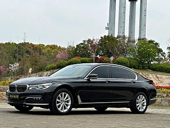 BMW 7 Series 2016 730Li Luxury купить на сайте DeffCars