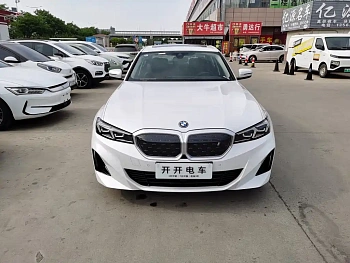 BMW i3 2024 eDrive 35 L купить на сайте DeffCars