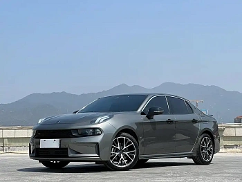 Lynk & Co 03 2022 model 2.0TD DCT Power Pro купить по цене 2 285 487 ₽  на сайте DeffCars