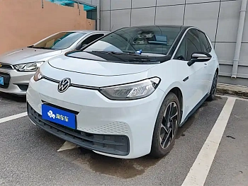 Volkswagen ID.3 2024 Pure Smart Edition купить по цене 2 304 754 ₽  на сайте DeffCars