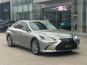 Lexus ES 2018 300h Exclusive Edition National V купить на сайте DeffCars