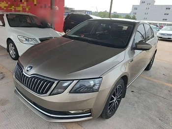 Octavia 2018 TSI230 DSG Deluxe Edition купить на сайте DeffCars