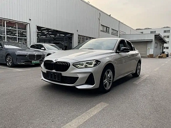 BMW 1 Series 2022 120i M Sports Night Edition купить по цене 1 990 990 ₽  на сайте DeffCars