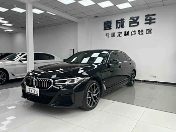 BMW 5 Series 2022 Facelift Three 530Li Exclusive M Sports Package купить на сайте DeffCars