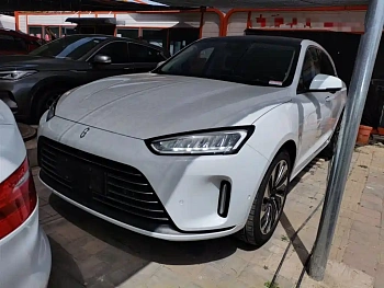 Wenjie M5 2022 model, extended-range four-wheel drive performance version купить по цене 2 517 225 ₽  на сайте DeffCars