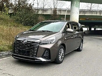 Buick GL8 2022 Onshore Business Class 652T Premium купить по цене 3 859 070 ₽  на сайте DeffCars