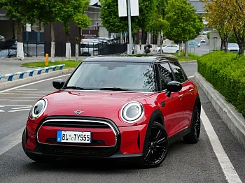 MINI 2022 1.5T ONE five-door version PLUS купить на сайте DeffCars