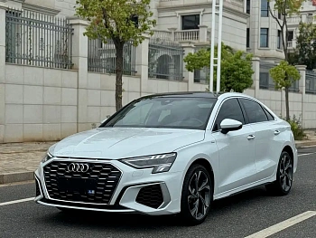 Audi A3 2021 A3L Limousine 35 TFSI Luxury Sports купить по цене 2 020 774 ₽  на сайте DeffCars