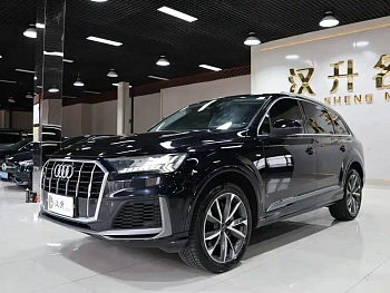 Audi Q7 2021 55 TFSI quattro S line sports version купить на сайте DeffCars