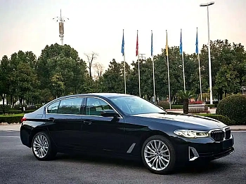 BMW 5 Series 2021 Facelift 530Li Exclusive Luxury Package купить на сайте DeffCars