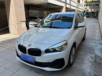 BMW 2 Series Multipurpose Station Wagon 2019 220i Leading Model купить на сайте DeffCars