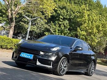 Lynk & Co 03 2022 model 1.5TD DCT Power Pro купить по цене 1 923 482 ₽  на сайте DeffCars