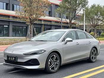 Roewe D7 2023 DMH 125km Beyond Edition купить на сайте DeffCars