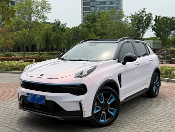 Lynk & Co 01 2021 model 2.0TD Two-wheel drive Pro купить по цене 2 080 831 ₽  на сайте DeffCars